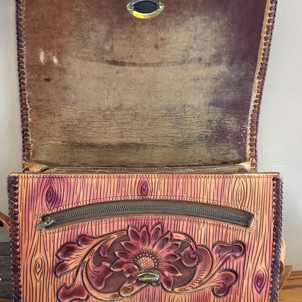 Vintage Tooled Leather Clutch with Deer Design - Picture 6 of 8
